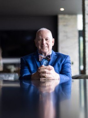 Jac Smith, Recognized by BestAgents.us as a 2024 Top Agent 