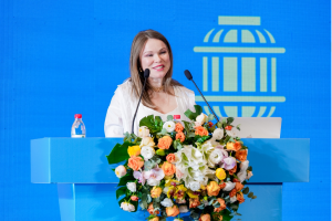 On the left: Two representatives from Unlimit and Daria Somkova