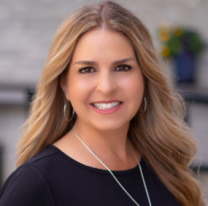 Laurel Devere, Recognized by BestAgents.us as a 2024 Top Agent 