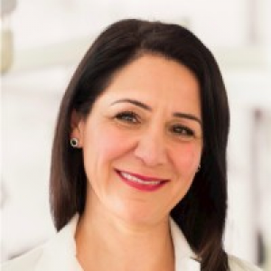 Dr. Amy Hiam Elias: A Leader in Comprehensive Dental Care at North Shore Dental Center