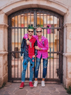 Sharik Khan Jr with his friend 