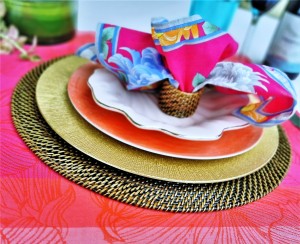 PLH2 PLAIN Fuschia pink table cloth