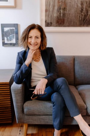 Dr heidi Kling Therapist 1