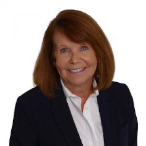 Carol Hoffman, Recognized by BestAgents.us as a 2024 Top Agent 
