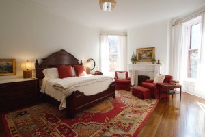 Louisville Bourbon Inn Entry Foyer
