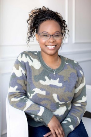 Roxanne Little, Recognized by BestAgents.us as a 2024 Top Agent 