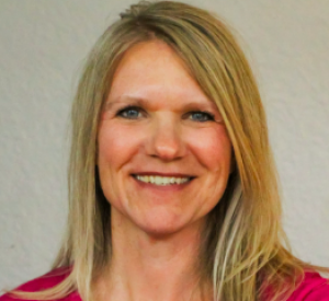 Heidi Bills, Recognized by BestAgents.us as a 2025 Top Agent 