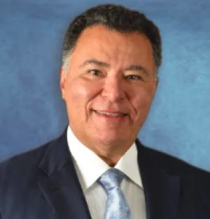 Dr. Alexandre B. de Moura: Elevating Spinal Wellness in Long Island