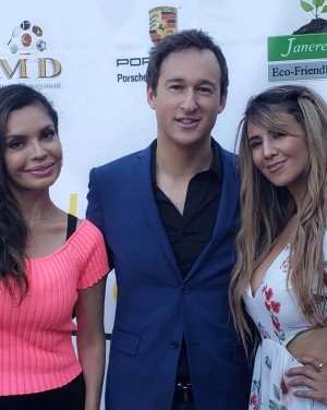 Brenda Mejia,  James Pratt and Leila Ciancaglini on the Red Carpet 