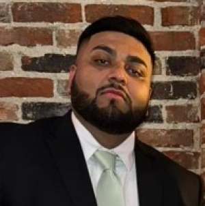 Wayez Mall, Recognized by BestAgents.us as a 2025 Top Agent