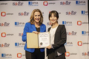 Santa Clara Mayor awarded diploma to inventor at sviif