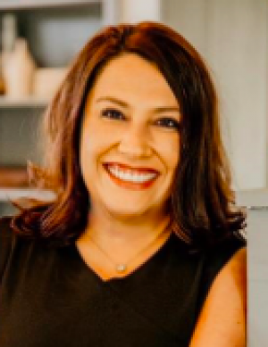 Adriana Gomez Barajas, Recognized by BestAgents.us as a 2025 Top Agent 