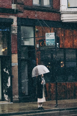 On-Camera: Erin Luo. Copyright @NumiStudioChicago