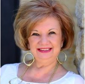 Sue Lockett, Recognized by BestAgents.us as a 2025 Top Agent 