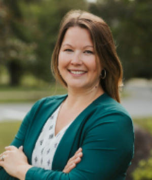 Amy Bedor, Recognized by BestAgents.us as a 2025 Top Agent 