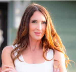 Amanda Brown, Recognized by BestAgents.us as a 2025 Top Agent 