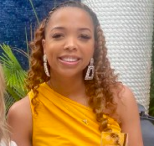 Deondria Cox, Recognized by BestAgents.us as a 2025 Top Agent 