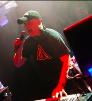 Lennon Mercury playing at oldie but goodies festival