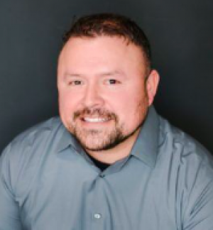 Louis Giddings, Recognized by BestAgents.us as a 2025 Top Agent 