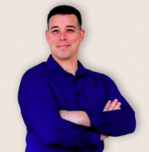 Troy Lopez, Recognized by BestAgents.us as a 2025 Top Agent 