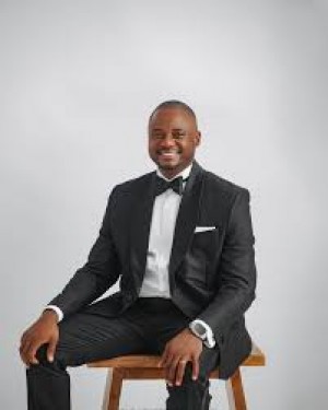 Author Jide Familoni