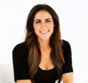 Stephanie Schmitz, Recognized by BestAgents.us as a 2025 Top Agent 