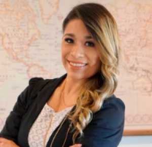 Leslie Renteria, Recognized by BestAgents.us as a 2025 Top Agent 