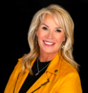 Lynette Sandidge, Recognized by BestAgents.us as a 2025 Top Agent