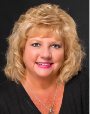 Lisa Landen, Recognized by BestAgents.us as a 2025 Top Agent 