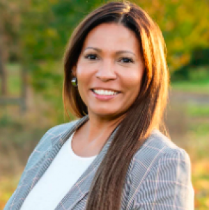 Liz Marshall, Recognized by BestAgents.us as a 2025 Top Agent  