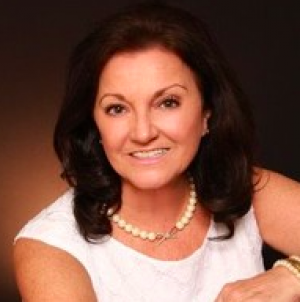 Lynne Rifkin, Recognized by BestAgents.us as a 2025 Top Agent 