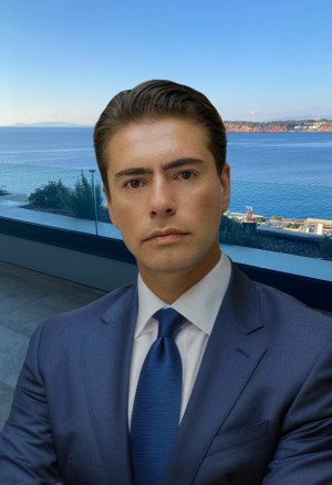 Dr. Evangelos Viazis