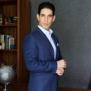 Alex Meza, Recognized by BestAgents.us as a 2025 Top Agent 