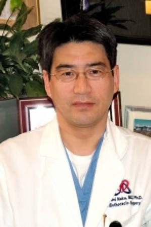 Yoshifumi Naka, MD, PhD, a Cardiothoracic Surgeon with NewYork-Presbyterian/Columbia University Medi