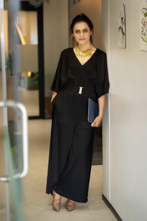 Luxeraa Redefines Luxury Fashion with Timeless, Versatile Designs for Modern Women