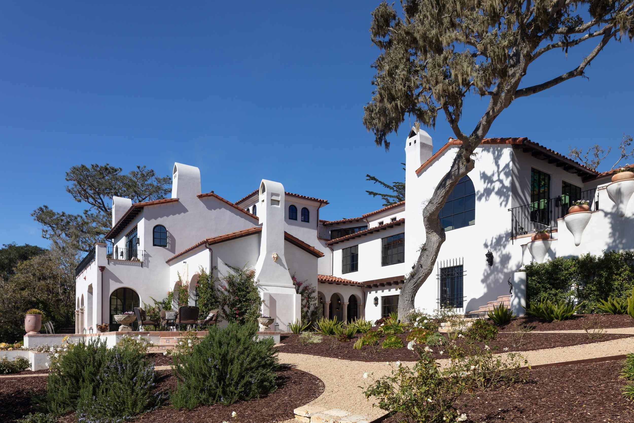 Pebble Beach Architects Shaping Sustainable Design Trends for Coastal Luxury Homes in 2025