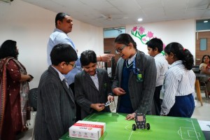 Students getting a hands-on AI experience 