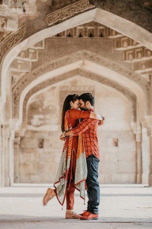Subodh Bajpai Photography’s Work Reflects Brilliance in Pre-Wedding Shoot in Kanpur