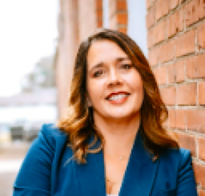 Beth Edwards, Recognized by BestAgents.us as a 2025 Top Agent 