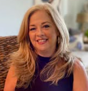 Donna Ratliff: Recognized by BestAgents.us as a 2025 Top Agent