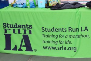 student run la marathon banner of 2022