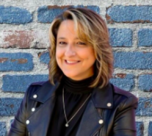 Dawn Green, Recognized by BestAgents.us as a 2025 Top Agent 