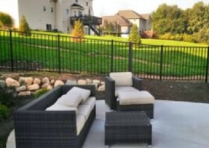 Straight Line Fence img