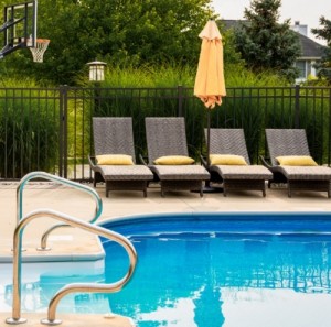 Straight Line Fence img