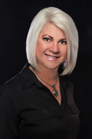 Rosannie Quinones, Recognized by BestAgents.us as a 2025 Top Agent 