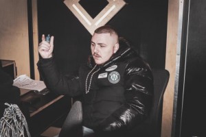 3BD88404 CECA 41C0 AB6B 0BD69132D688