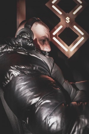 737C3F42 E12F 4217 B742 ACBD74B3BD27