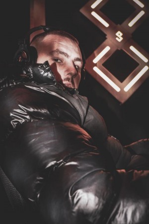 98552464 2D78 4962 88E4 4C7D6158DF53