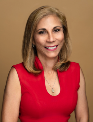 Glenda Gutierrez, Recognized by BestAgents.us as a 2025 Top Agent 