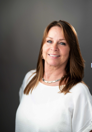 Billie Shively, Recognized by BestAgents.us as a 2025 Top Agent 